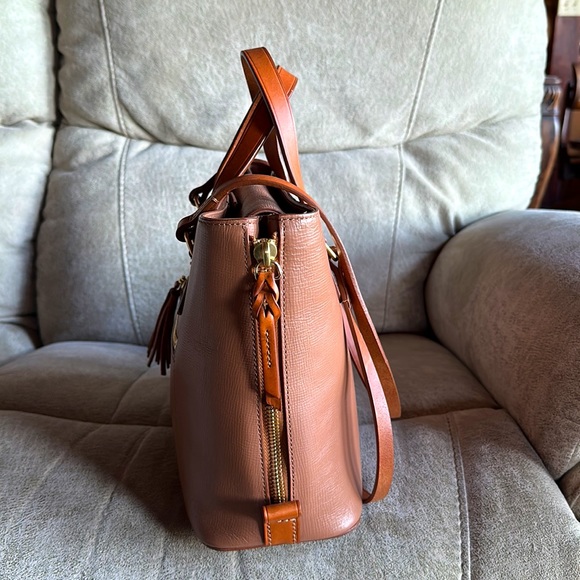 Dooney & Bourke - Picture 6 of 12